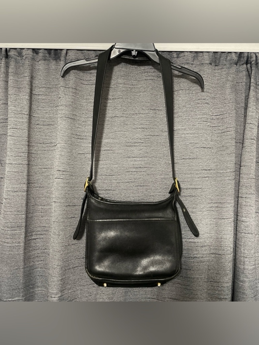 Vintage Coach Legacy 9966 Black Sleek Leather Crossbody Bag Brass Buckle Classic